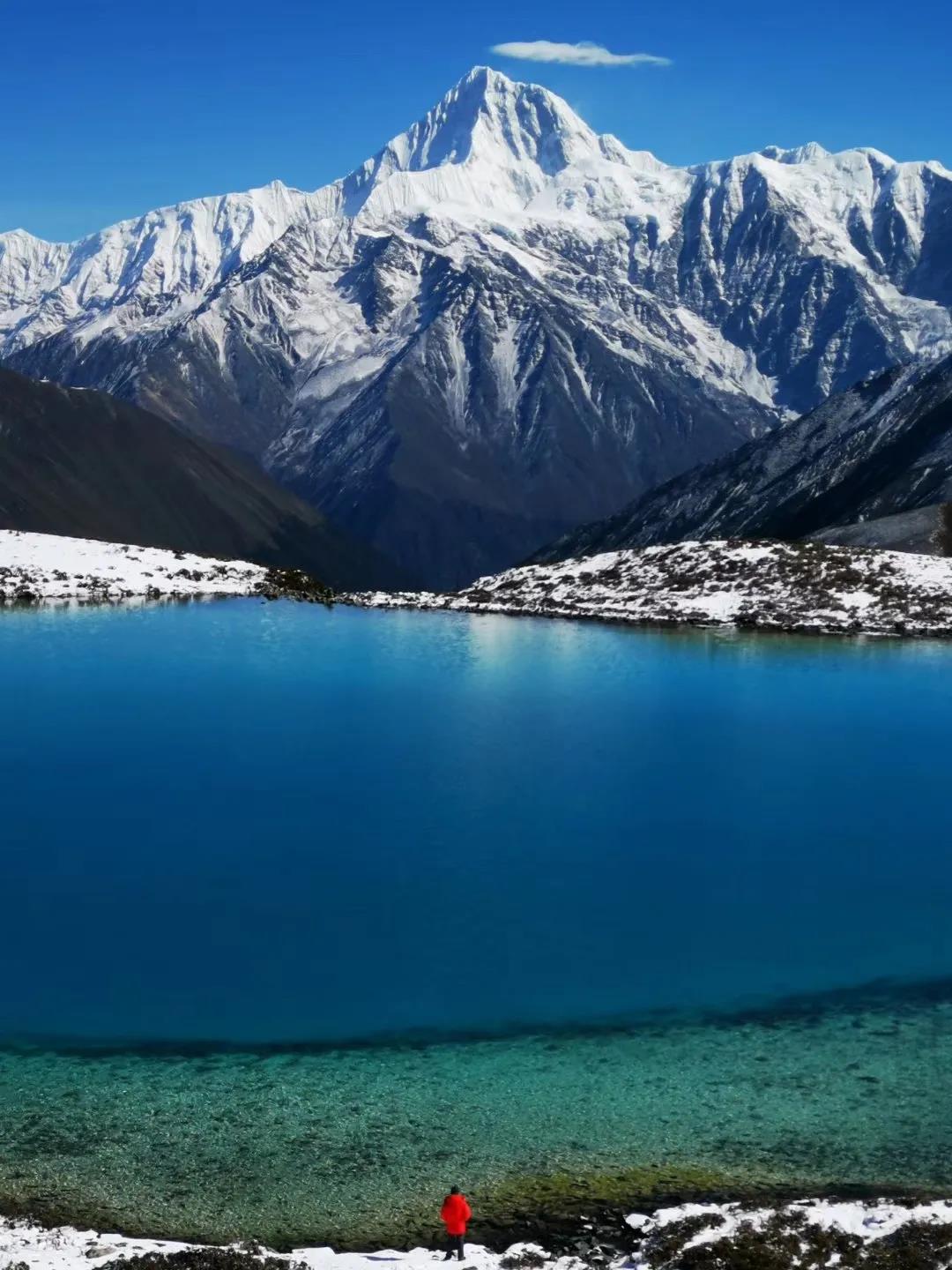 �¶��ţ��ɶ�����ʦ��Ӱ��ѵѧУ